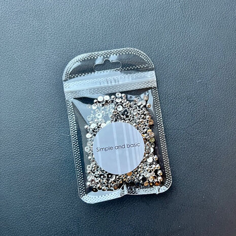 Simple and Basic Half Pearl Polished Silver 4mm (SBA561)