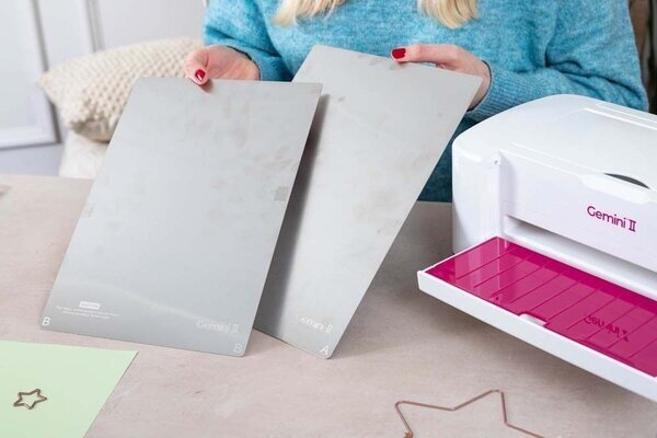 Crafter's Companion Gemini II Accessories A4 Cutting Plates for Fabric (GEMII-ACC-FABP) Crafter's Companion Gemini II Accessories A4 Cutting Plates for Fabric (GEMII-ACC-FABP)