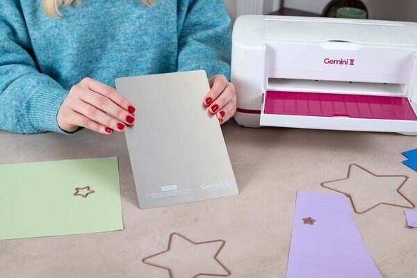 Crafter's Companion Gemini II Accessories A5 Metal Cutting Plate (GEMII9x6-ACC-METP) Crafter's Companion Gemini II Accessories A5 Metal Cutting Plate (GEMII9x6-ACC-METP)