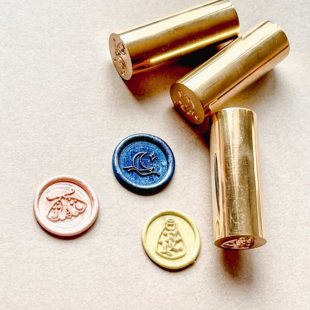 Nikki Dotti Wax Seal Stamp Mini Moth Nikki Dotti Wax Seal Stamp Mini Moth