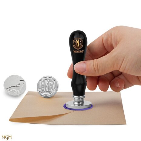 Popculture.shop Wednesday Wax Seal Stamp Kit (CR5470) Popculture.shop Wednesday Wax Seal Stamp Kit (CR5470)