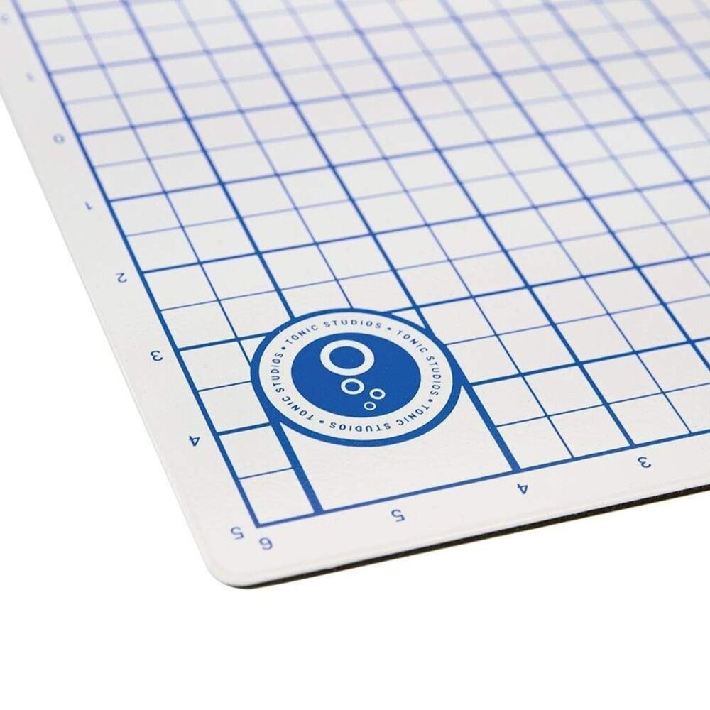 Tonic Studios Magnetic Crafter's Platform 12x12 Inch (3726E) Tonic Studios Magnetic Crafter's Platform 12x12 Inch (3726E)