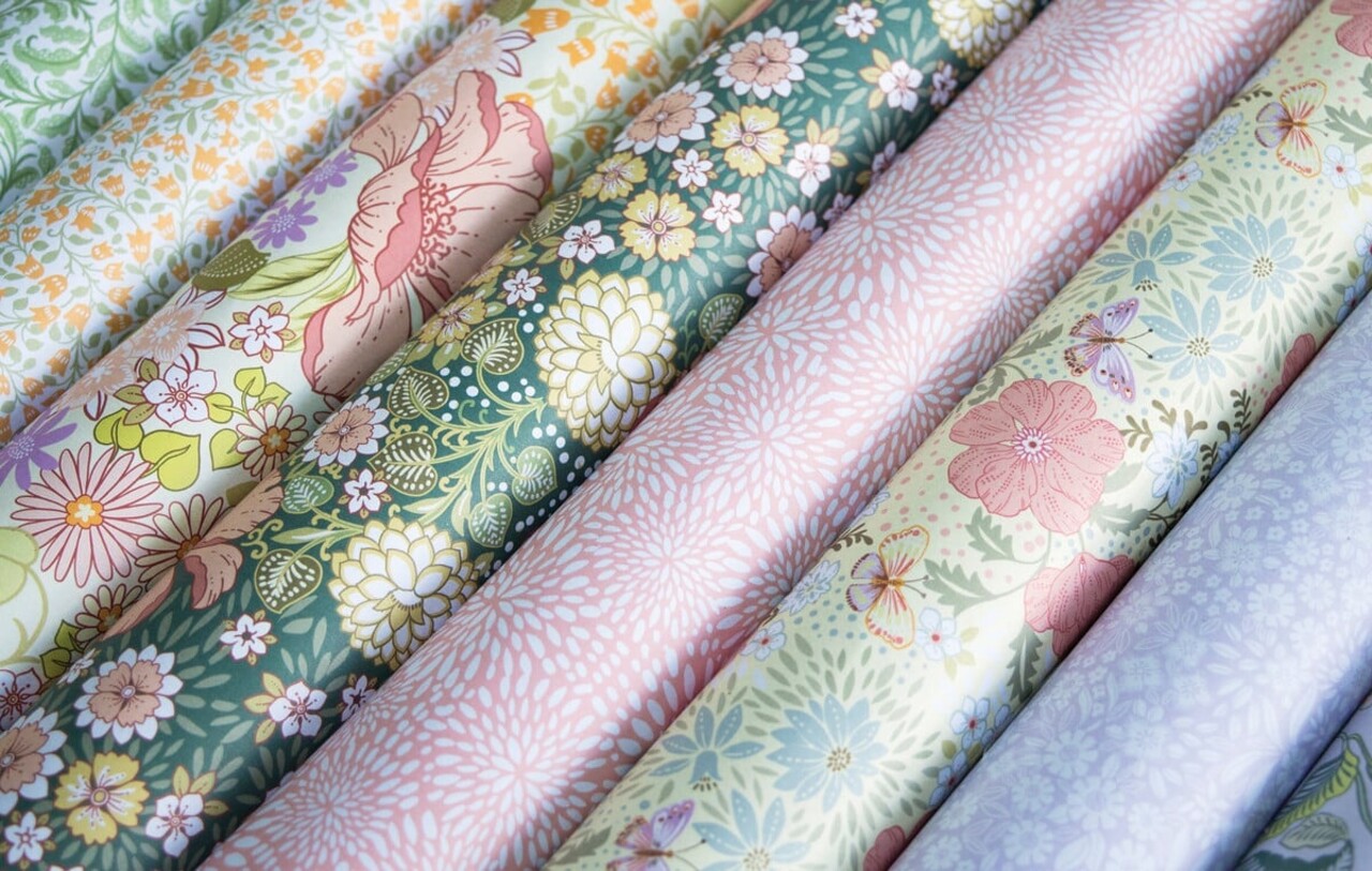 Craft Consortium Spring Gardens 12x12 Inch Paper Pad (CCDPAD002) Craft Consortium Spring Gardens 12x12 Inch Paper Pad (CCDPAD002)