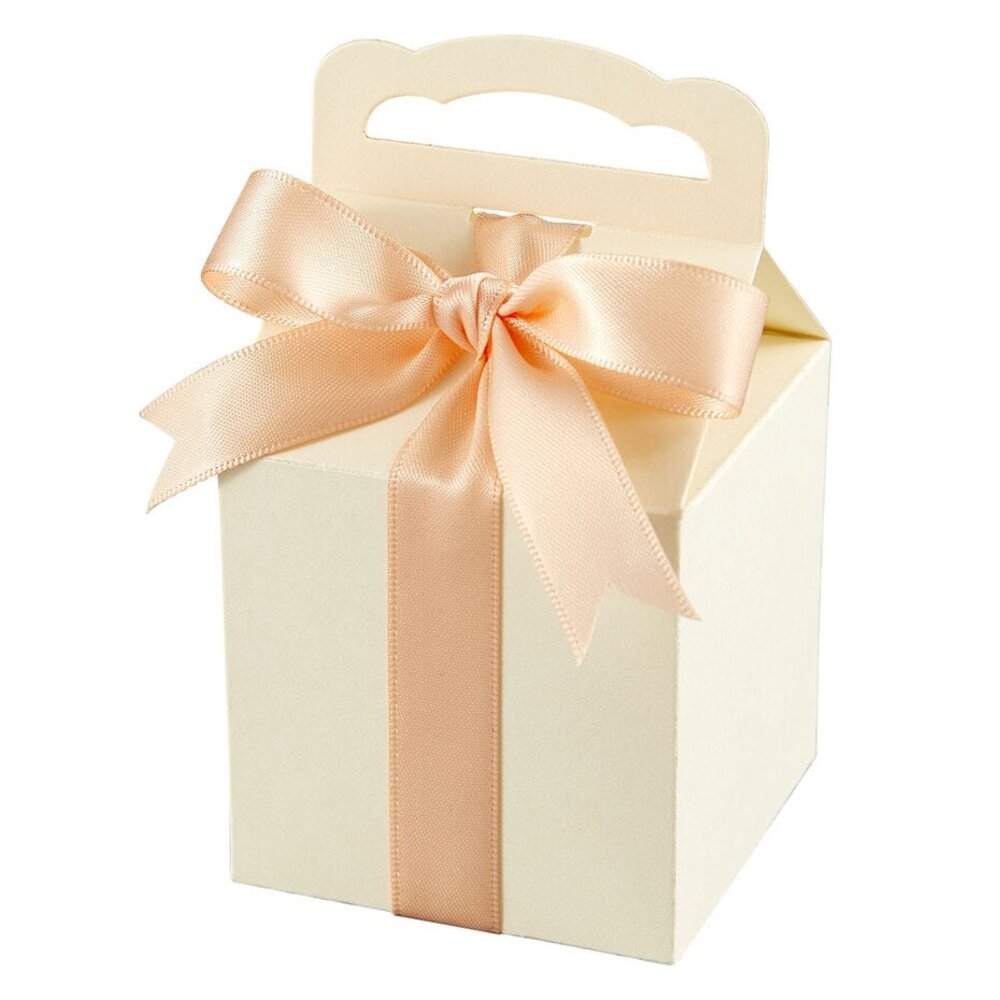 Spellbinders Sealed 3D Christmas Ribbon Box Dies (S6-240) Spellbinders Sealed 3D Christmas Ribbon Box Dies (S6-240)