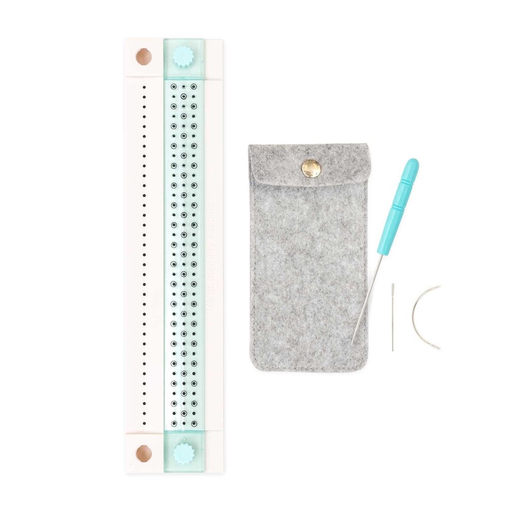 We R Memory Keepers Book Binding Guide (660443) We R Memory Keepers Book Binding Guide (660443)