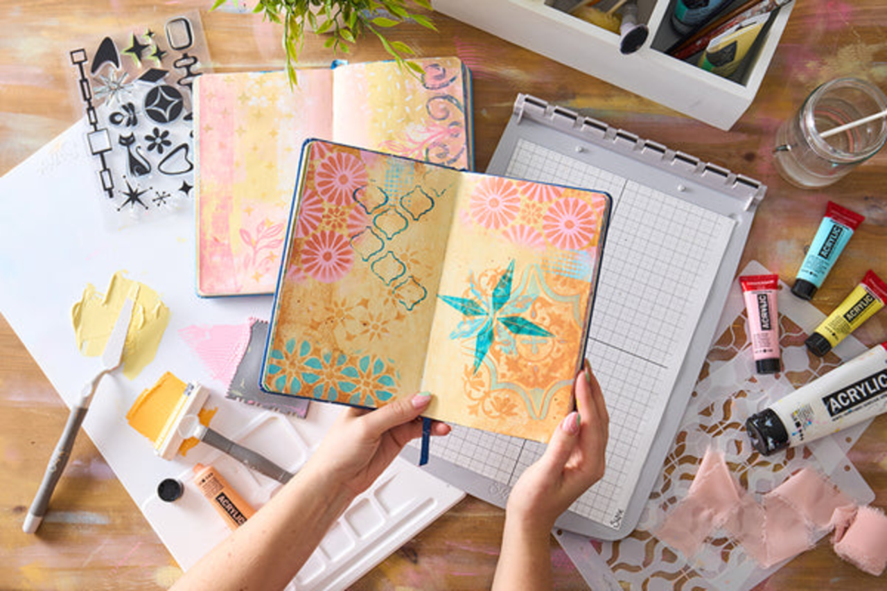 Sizzix Vic Hollins Stencil & Stamp Geometric (666760) Sizzix Vic Hollins Stencil & Stamp Geometric (666760)