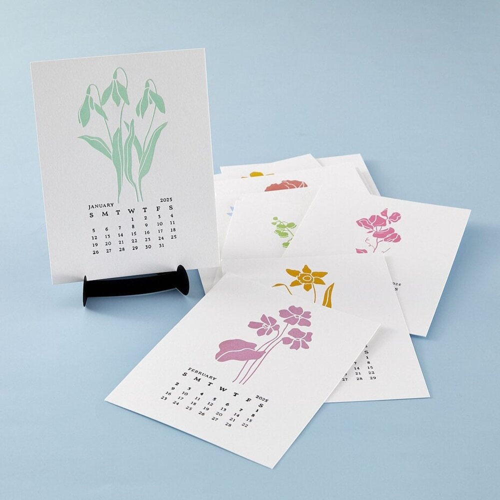 Spellbinders Florals Through the Year 2025 DIY Calendar Press Plates & Dies Bundle (BD-0913) Spellbinders Florals Through the Year 2025 DIY Calendar Press Plates & Dies Bundle (BD-0913)