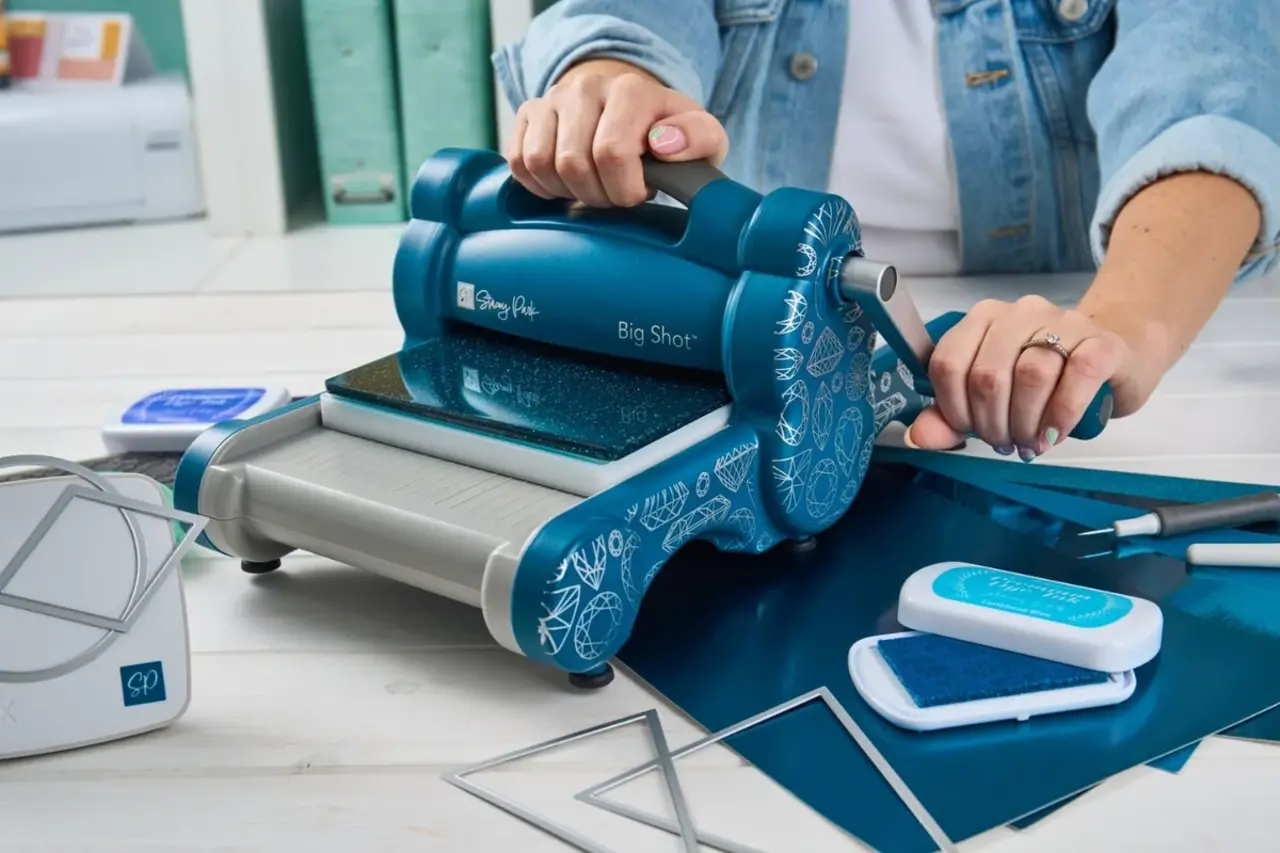 Sizzix Big Shot Stacey Park Limited Edition - Machine Only (660200-TL) Sizzix Big Shot Stacey Park Limited Edition - Machine Only (660200-TL)