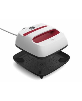Cricut EasyPress 2 Raspberry 9x9 Inch (2005553) Cricut EasyPress 2 Raspberry 9x9 Inch (2005553)