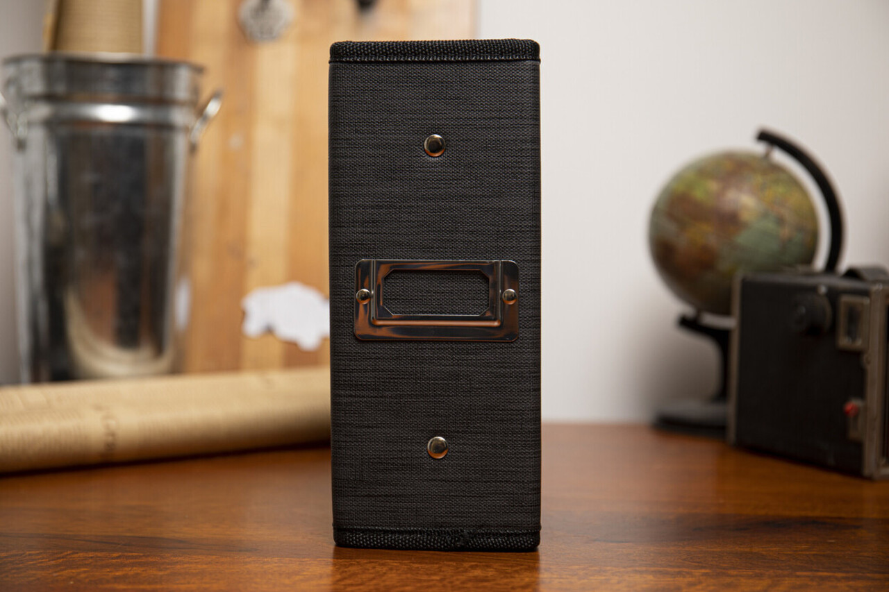 Sizzix Tim Holtz Storage Binder Black (665248) Sizzix Tim Holtz Storage Binder Black (665248)