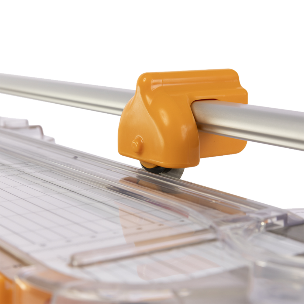 Fiskars Rotary Bypass Trimmer A4 (1068570) Fiskars Rotary Bypass Trimmer A4 (1068570)