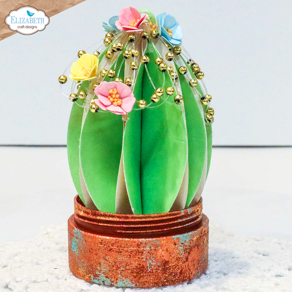 Elizabeth Craft Designs Spring Awakening Dies Honeycomb Egg (2220) Elizabeth Craft Designs Spring Awakening Dies Honeycomb Egg (2220)