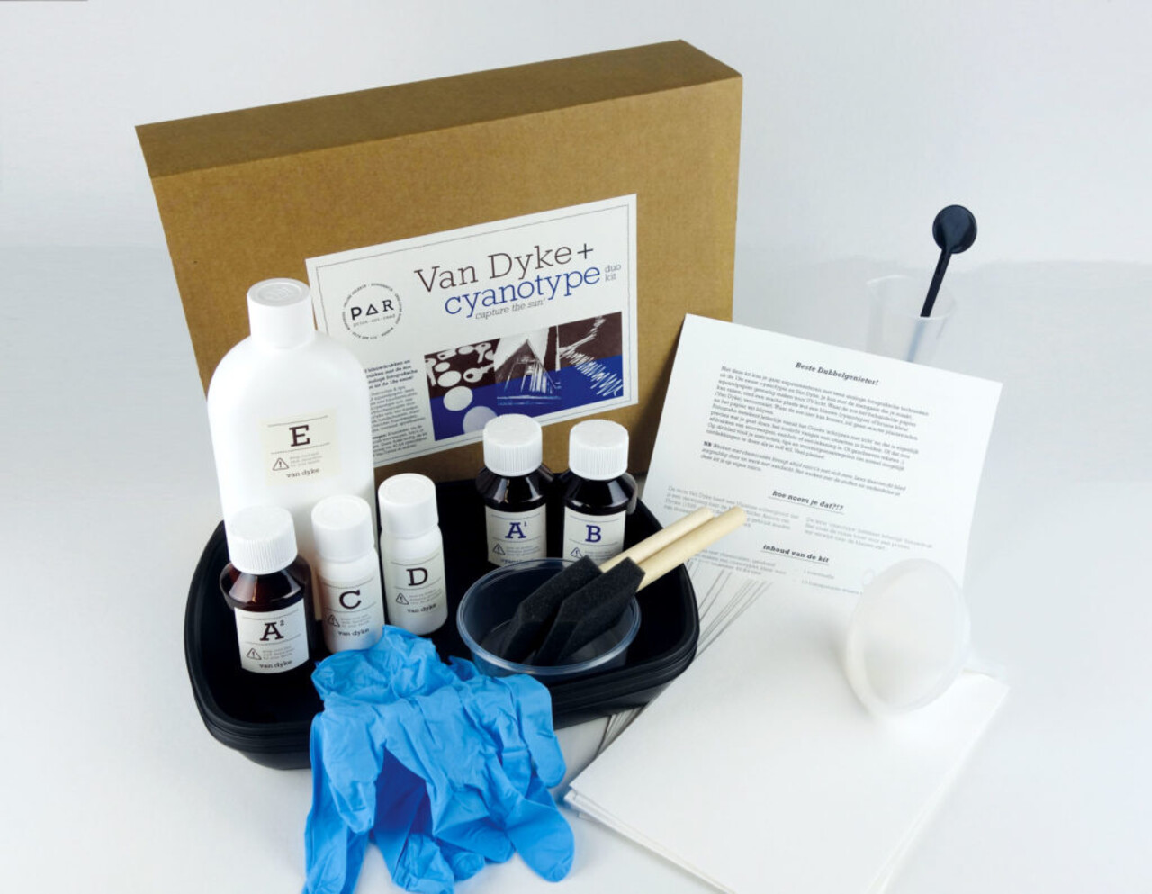 PAR DIY Cyanotype & Van Dyke Kit - Paper PAR DIY Cyanotype & Van Dyke Kit - Paper