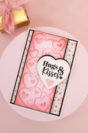 Crafter's Companion Lots Of Love 3D Embossing Folder (CC-LA-3DEF-LOL) Crafter's Companion Lots Of Love 3D Embossing Folder (CC-LA-3DEF-LOL)