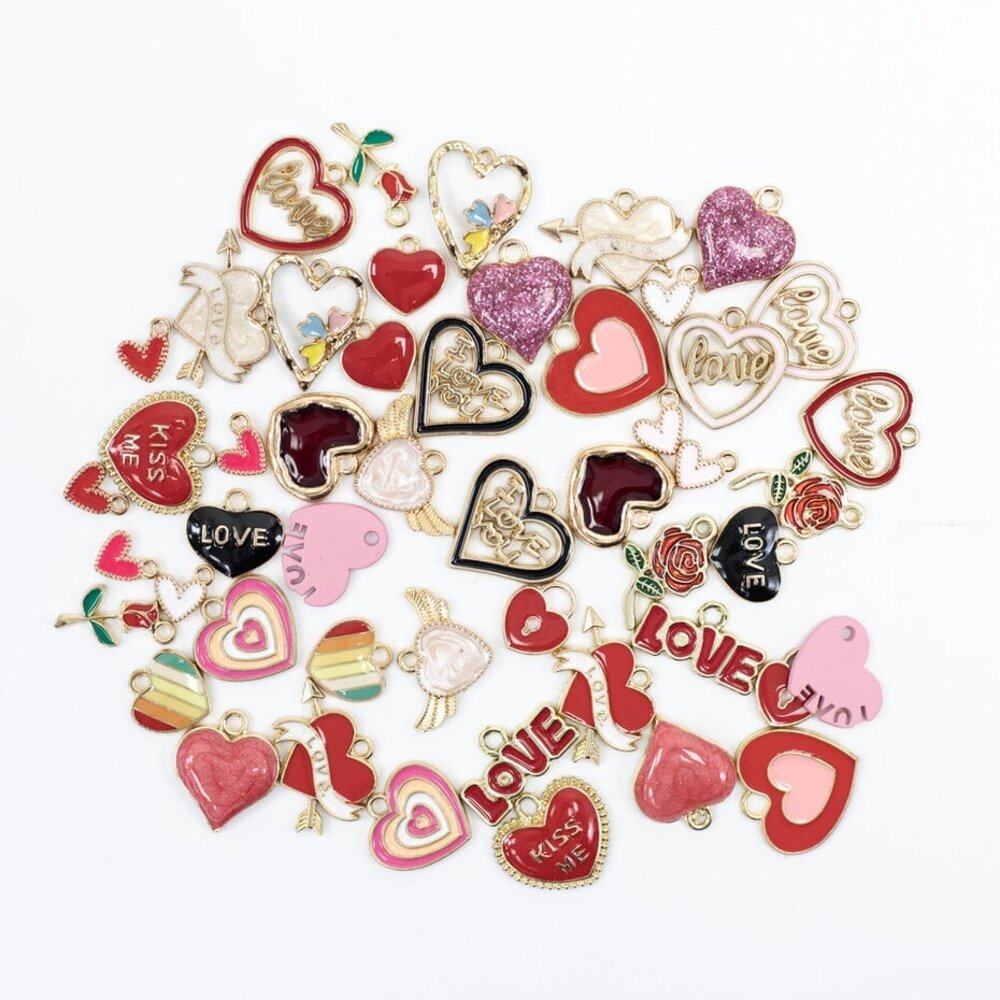 Crafter's Companion Valentines Charm Bumper Pack (50pcs) (CC-VAL-CHARM50) Crafter's Companion Valentines Charm Bumper Pack (50pcs) (CC-VAL-CHARM50)