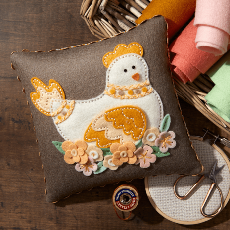 Spellbinders Felt Stitch & Create Felt Cozy Cluck Dies (S7-273)