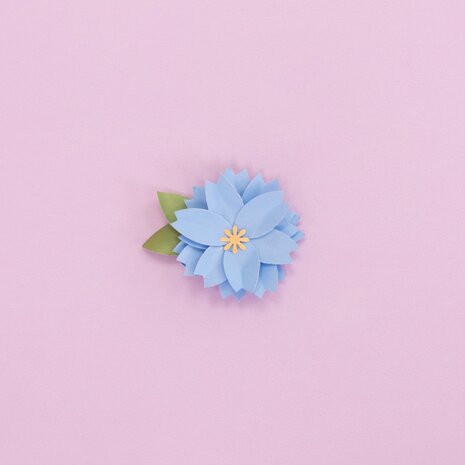 Crafter's Companion Paper Punch Petal 1.5 Inch (CC-PUNCH-PET1.5) Crafter's Companion Paper Punch Petal 1.5 Inch (CC-PUNCH-PET1.5)