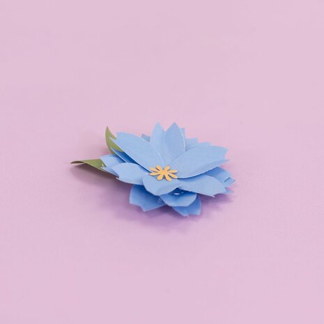 Crafter's Companion Paper Punch Petal 1.5 Inch (CC-PUNCH-PET1.5) Crafter's Companion Paper Punch Petal 1.5 Inch (CC-PUNCH-PET1.5)