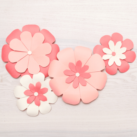 We R Memory Keepers Flower Punch Board (713425) We R Memory Keepers Flower Punch Board (713425)