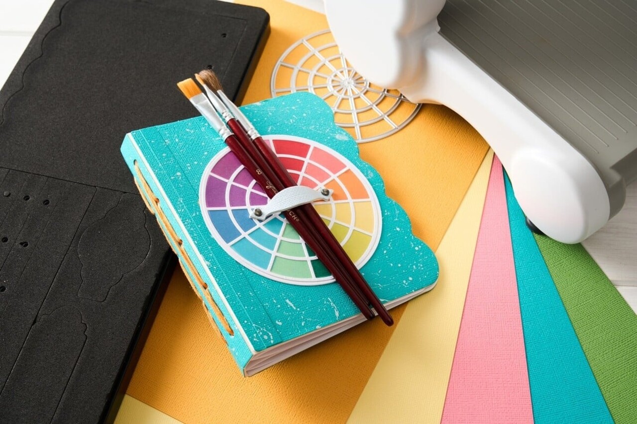 Sizzix Eileen Hull Layered Stencils Color Wheel (666879)