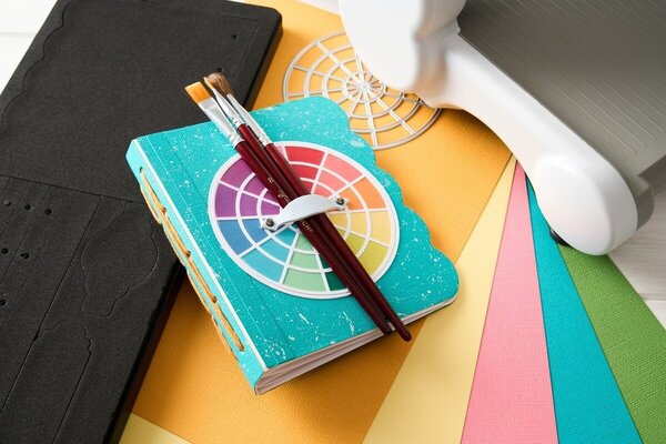 Sizzix Eileen Hull Layered Stencils Color Wheel (666879)