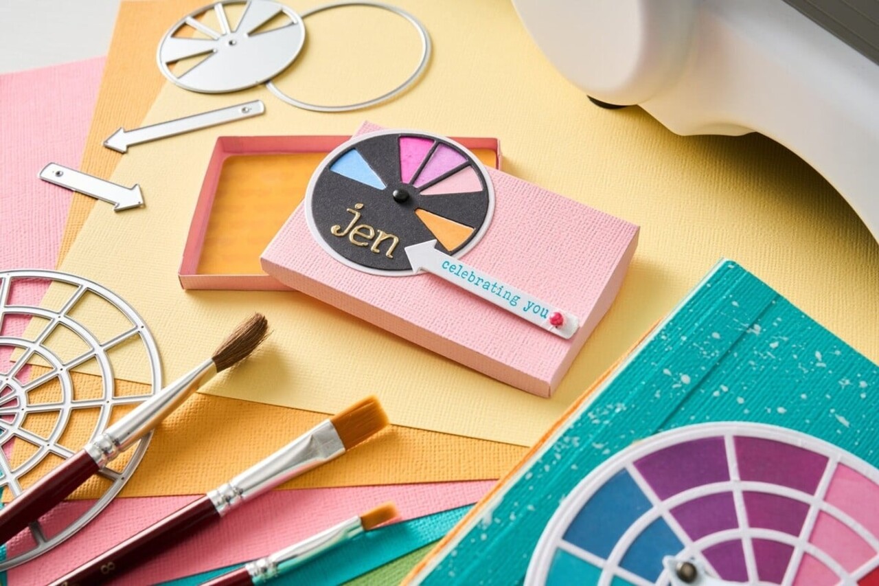 Sizzix Eileen Hull Layered Stencils Color Wheel (666879)