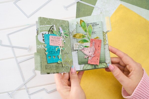 Sizzix 49 and Market Thinlits Die Set Snap and Swap File Folders (666825) Sizzix 49 and Market Thinlits Die Set Snap and Swap File Folders (666825)