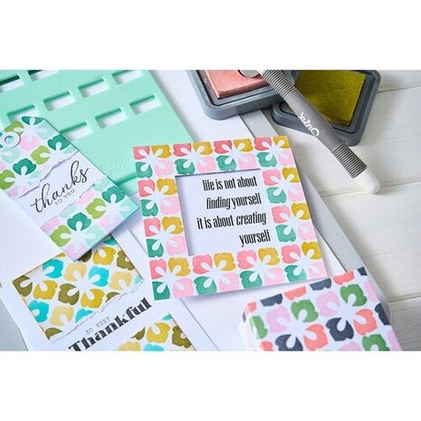 Sizzix Rotating Stencils Flower Power (666983) Sizzix Rotating Stencils Flower Power (666983)