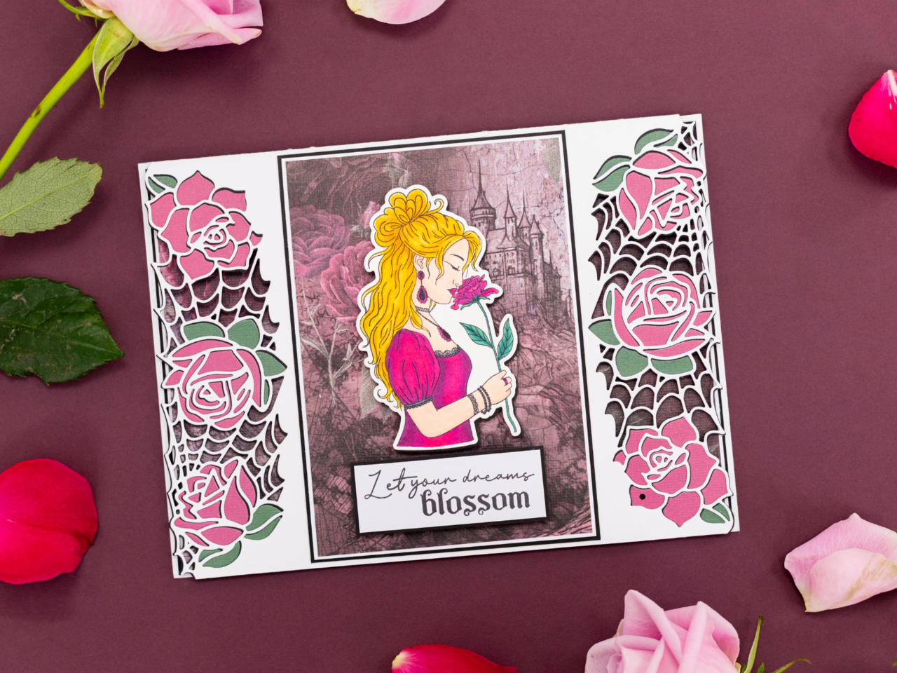 Crafter's Companion Thorn & Bloom Dies Midnight Rose Filigree (SS-TB-MD-EDG-MIRF) Crafter's Companion Thorn & Bloom Dies Midnight Rose Filigree (SS-TB-MD-EDG-MIRF)