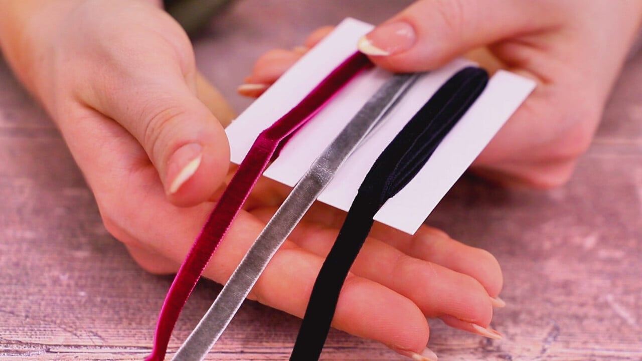 Crafter's Companion Thorn & Bloom Velvet Ribbon (SS-TB-VELRIB) Crafter's Companion Thorn & Bloom Velvet Ribbon (SS-TB-VELRIB)