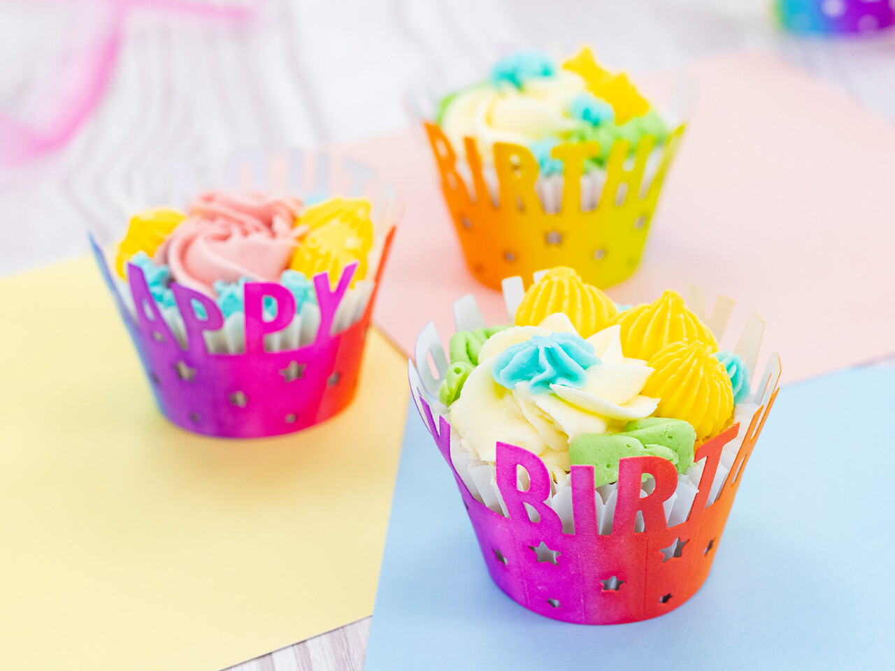 Crafter's Companion PRE-ORDER Birthday Celebrations Dies Cupcake Wrapper (CC-BC-MD-CWRA) Crafter's Companion PRE-ORDER Birthday Celebrations Dies Cupcake Wrapper (CC-BC-MD-CWRA)
