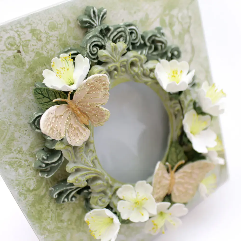 Cosmic Shimmer Silicone Mould Large Oval Vintage Frame (CE0133-CS)