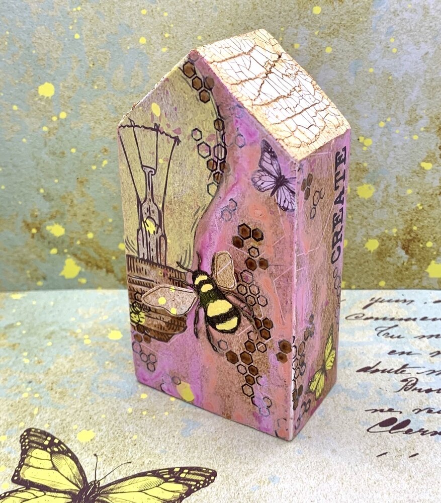 IndigoBlu Giant Bee A6 Rubber Stamp (IND0528) (OUTLET) IndigoBlu Giant Bee A6 Rubber Stamp (IND0528) (OUTLET)