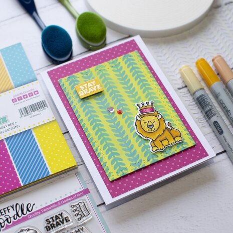 Heffy Doodle Vertical Vines Stencil (HFD0425) (OUTLET)