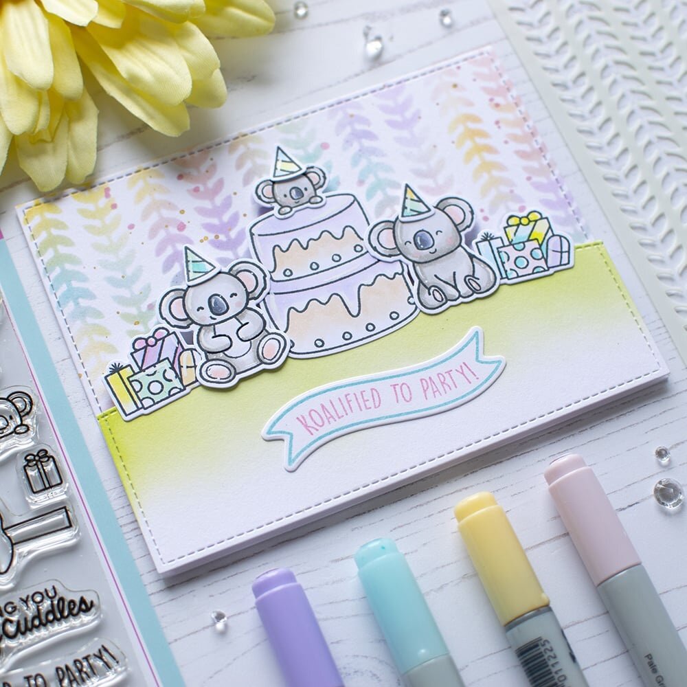 Heffy Doodle Vertical Vines Stencil (HFD0425) (OUTLET)