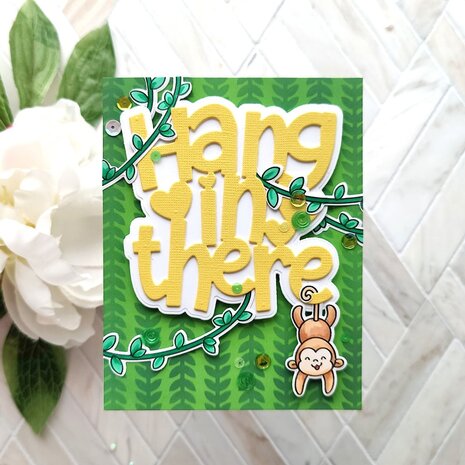 Heffy Doodle Vertical Vines Stencil (HFD0425) (OUTLET)