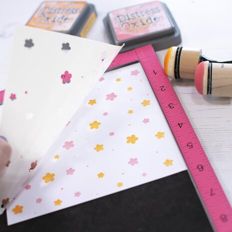 Heffy Doodle Flower Power Stencil (HFD0414) (OUTLET) Heffy Doodle Flower Power Stencil (HFD0414) (OUTLET)