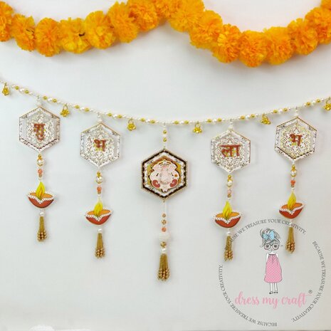 Dress My Craft Cutting Die Basic Designer Lacey Square Frame (DMCD5423) (OUTLET)