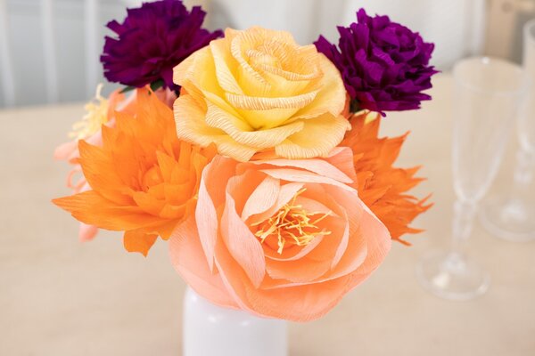 Crafter's Companion Say It With Flowers Crepe Paper Flower Making Kit (S-SIWF-CPFMKIT) (OUTLET)