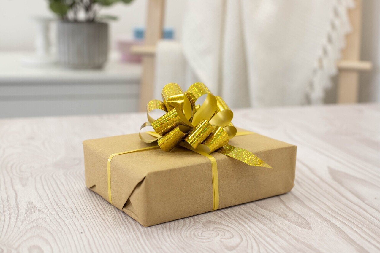 Crafter's Companion Pull Bows Festive Christmas  (CC-PBOW-FECH) (OUTLET)