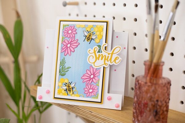 Gemini Paper Piecing Happy Bees Create-a-Card Dies (GEM-MD-CAD-HABE) (OUTLET)