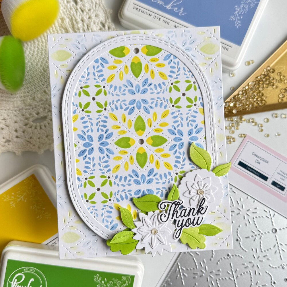 Pinkfresh Studio Artful Foundations Coverplate Die Petal Mosaic (309625)