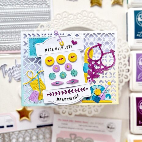 Pinkfresh Studio Homespun with Heart Die The Stitch Edit Maker's Essentials (313625)