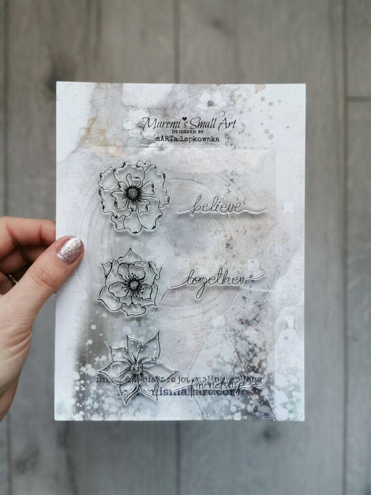 Maremi's Small Art Stamp Set Believe