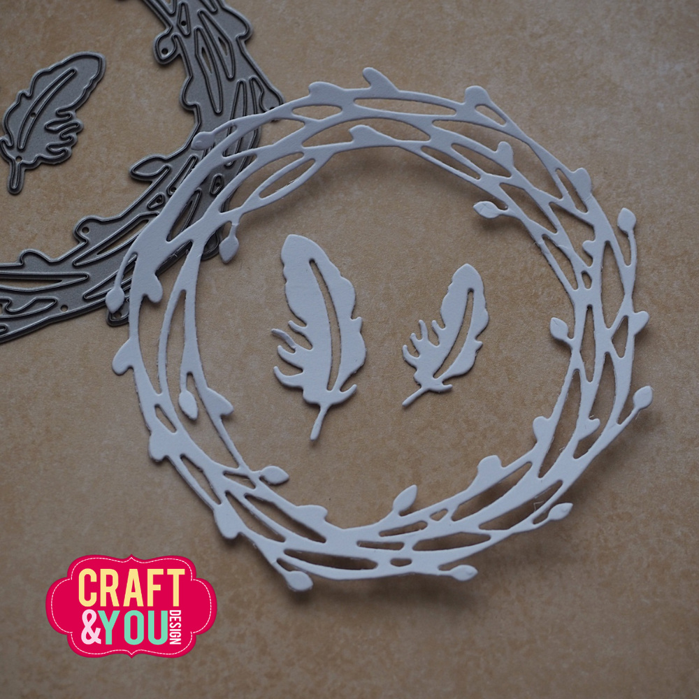 Craft & You Dies Willow Wreath with Feathers (CW407) Craft & You Dies Willow Wreath with Feathers (CW407)