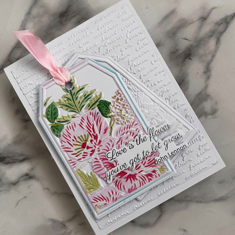 Lisa Horton Crafts Floral Backgrounds 5x7 Inch 3D Embossing Folder with Integrated Die (LHCEF272)