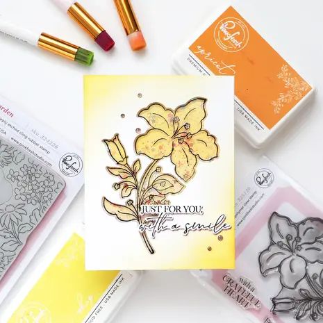 Pinkfresh Studio Sunlit Manor Stamp Bloom & Buds (325126)