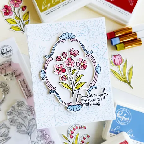 Pinkfresh Studio Sunlit Manor Stamp Blossom Medallion (323826)