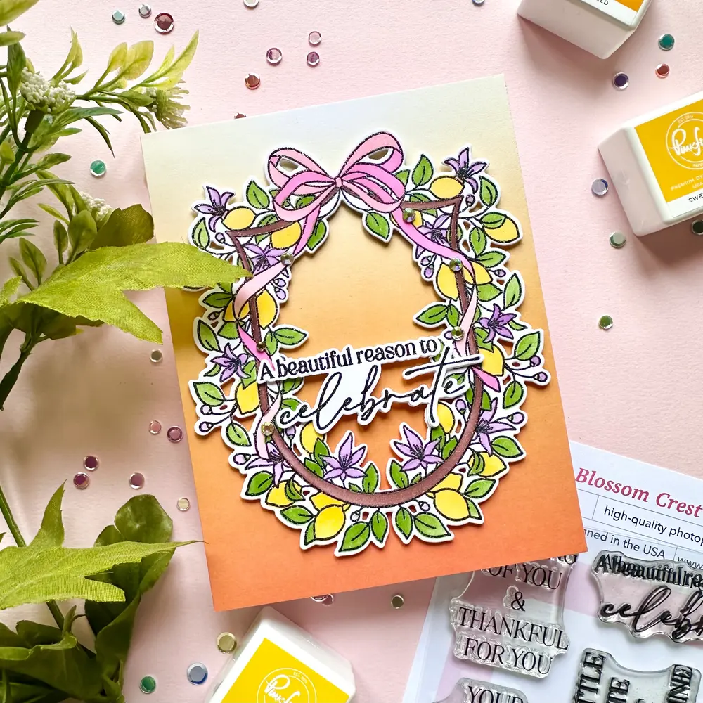 Pinkfresh Studio Sunlit Manor Stamp Lemon Blossom Crest (321226)