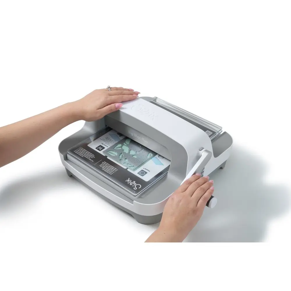 Sizzix Big Shot Plus Only NEW Model (667140) + GRATIS DISNEY SNIJMAL Sizzix Big Shot Plus Only NEW Model (667140) + GRATIS DISNEY SNIJMAL